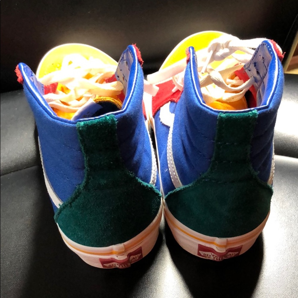 Boys size 6 shoes
